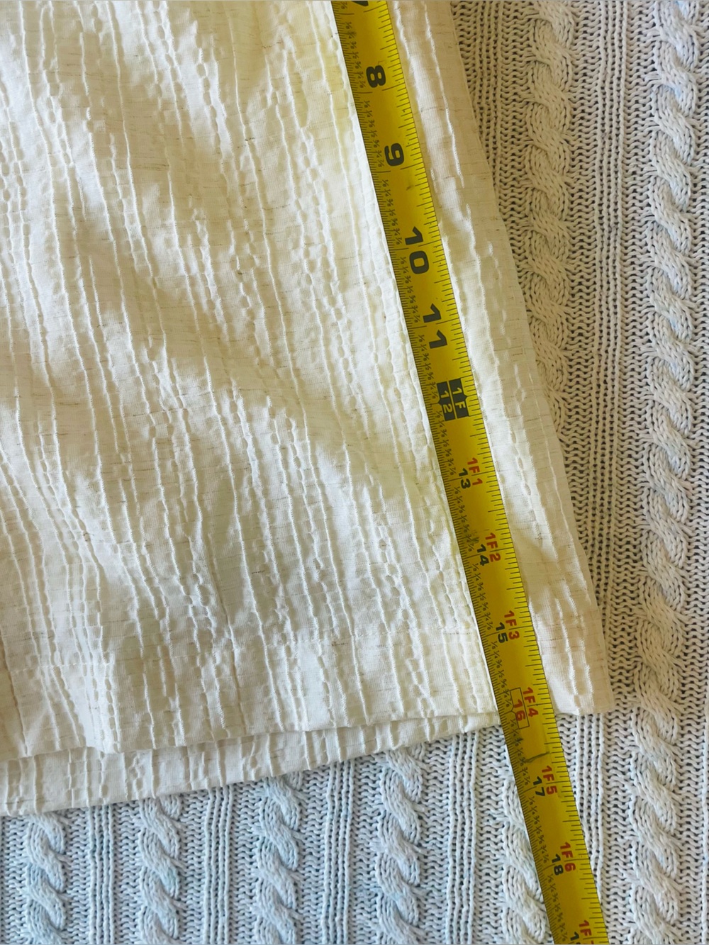 Vero Moda Cream High-Waist Tie-Belt Textured Shorts NWT - Picture 4 of 6